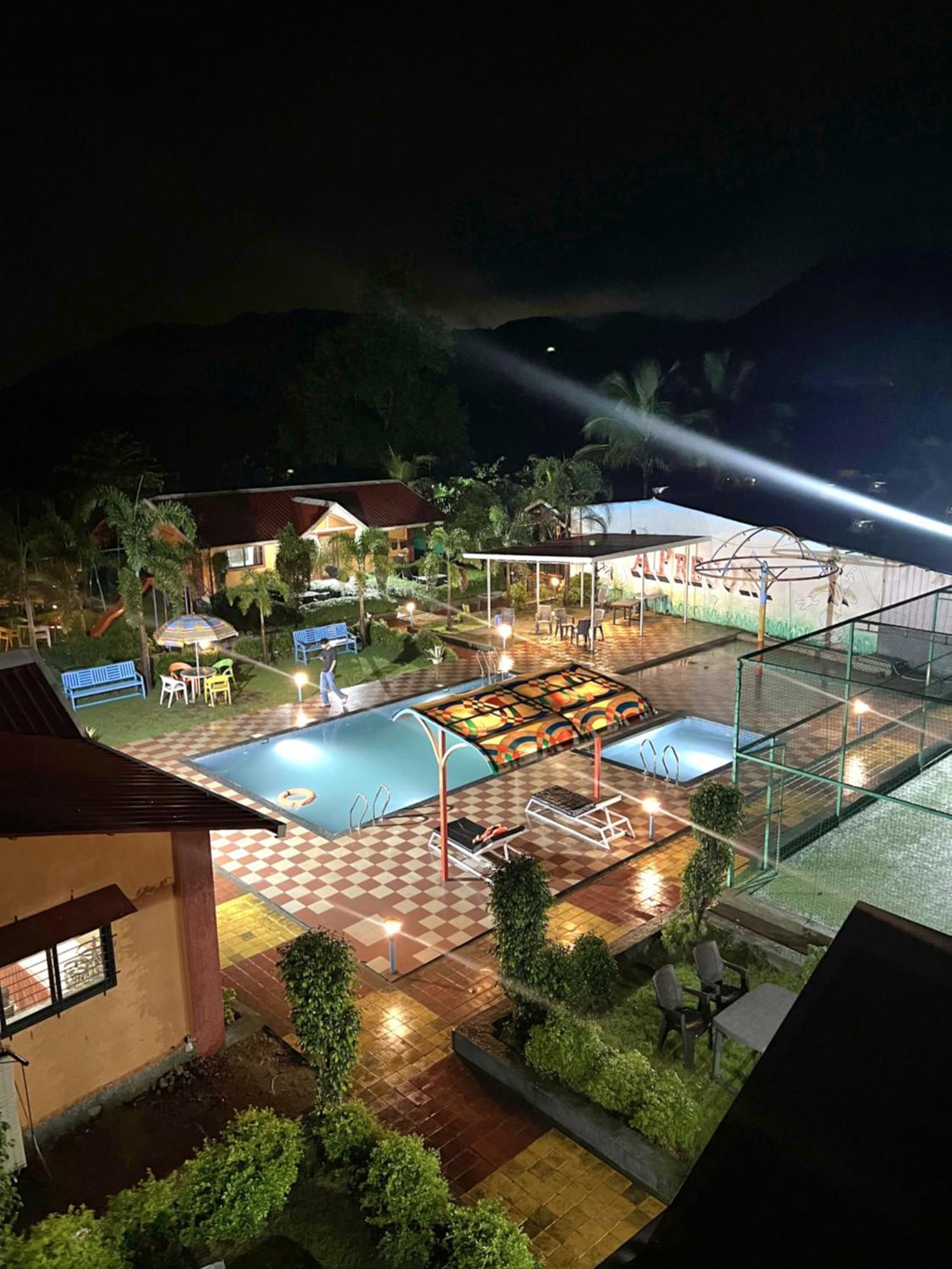 Karjat Ap Resort 外观 照片